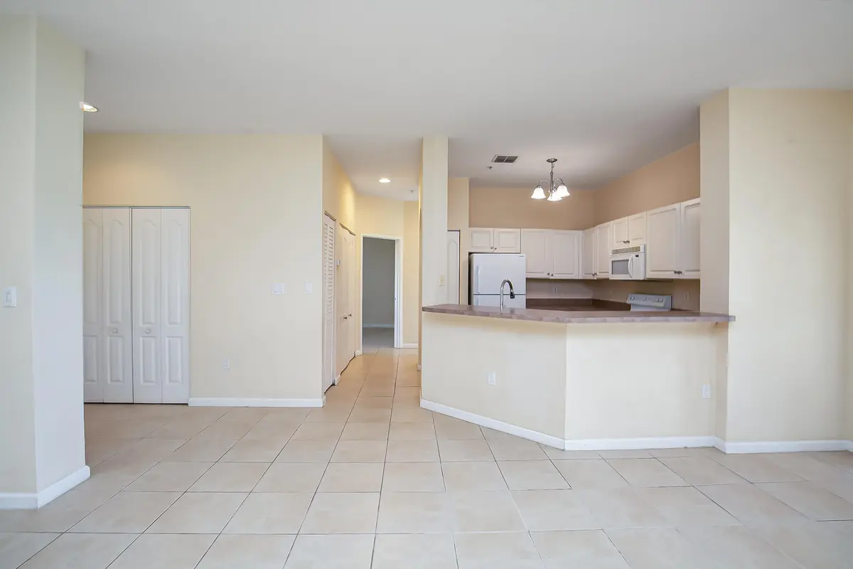 5015 Fairways CIR 305 at 5015 Fairways Circle 305, Vero Beach