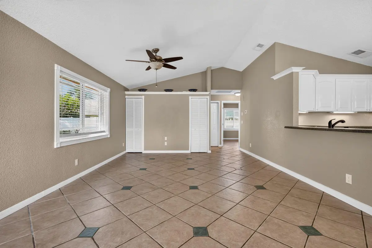 Living at 166 RAINTREE, Jupiter