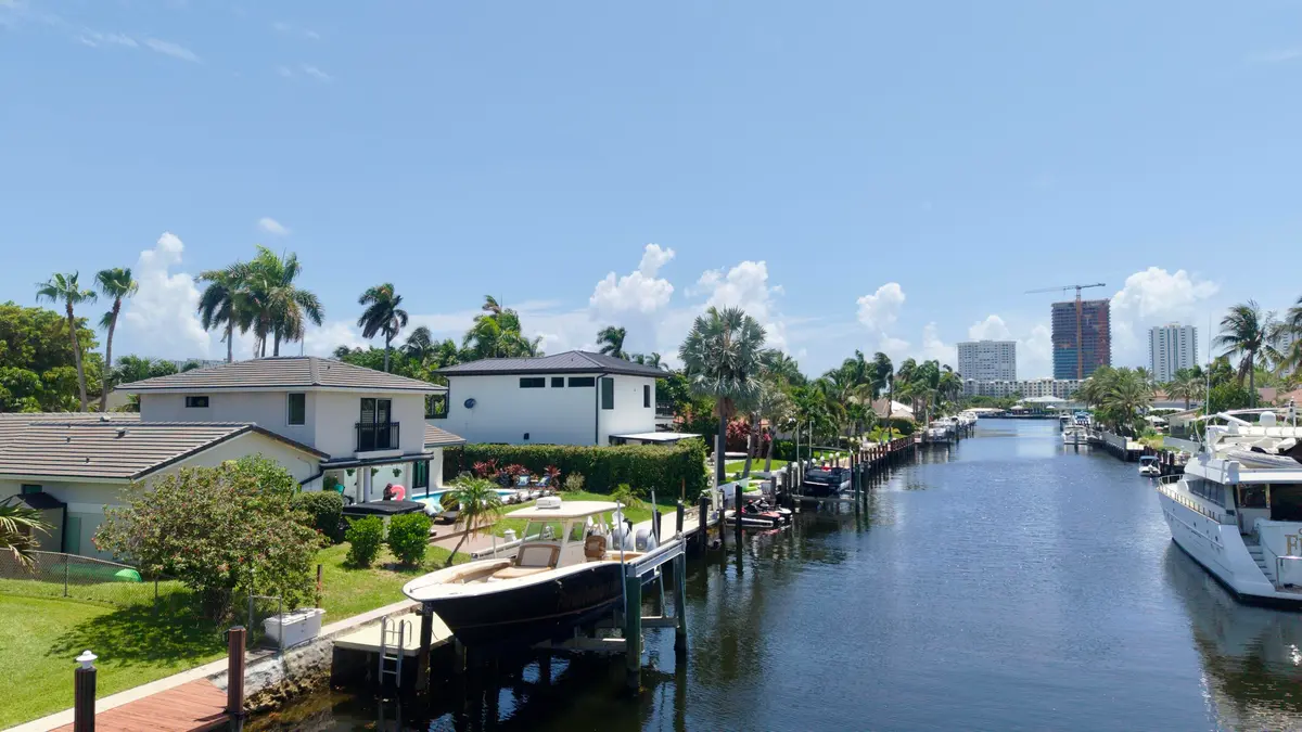 2026-07-21 12.07.35 at 2380 SE 8TH Street, Pompano Beach
