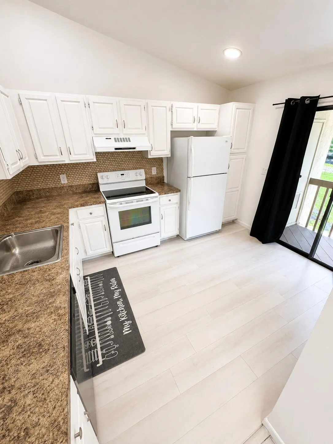Kitchen at 12969 Pennypacker Trail 16, Wellington