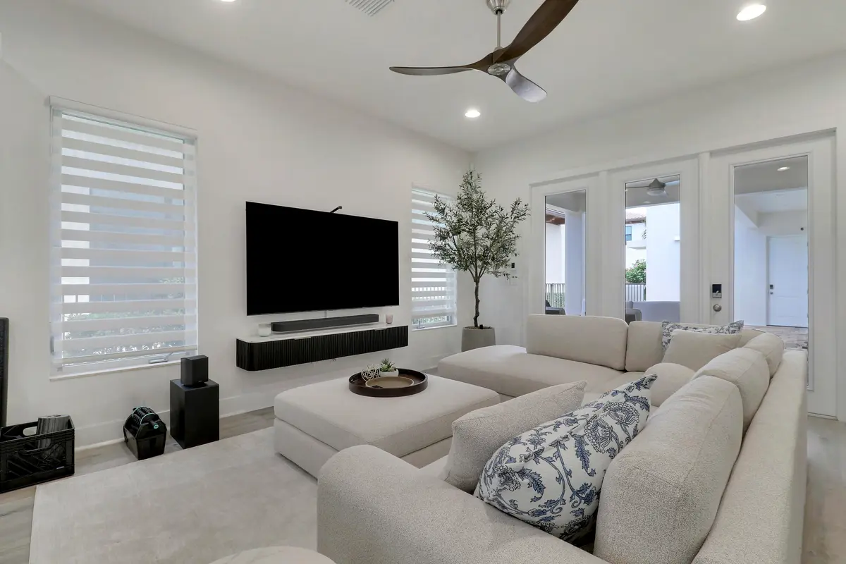 Living Area at 5029 GRANDIFLORA Road, Palm Beach Gardens