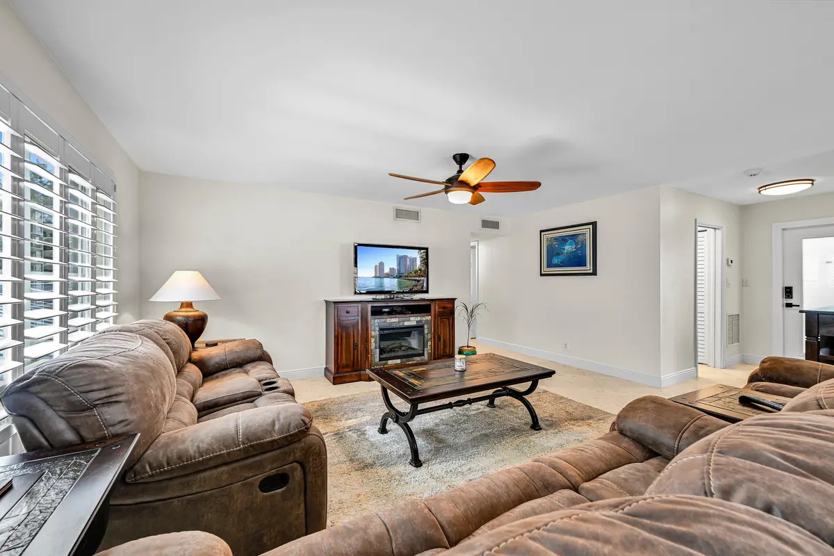2860 NE14th St Unit 210D Pompano Beach 0 at 2860 NE 14TH ST Causeway 201D, Pompano Beach