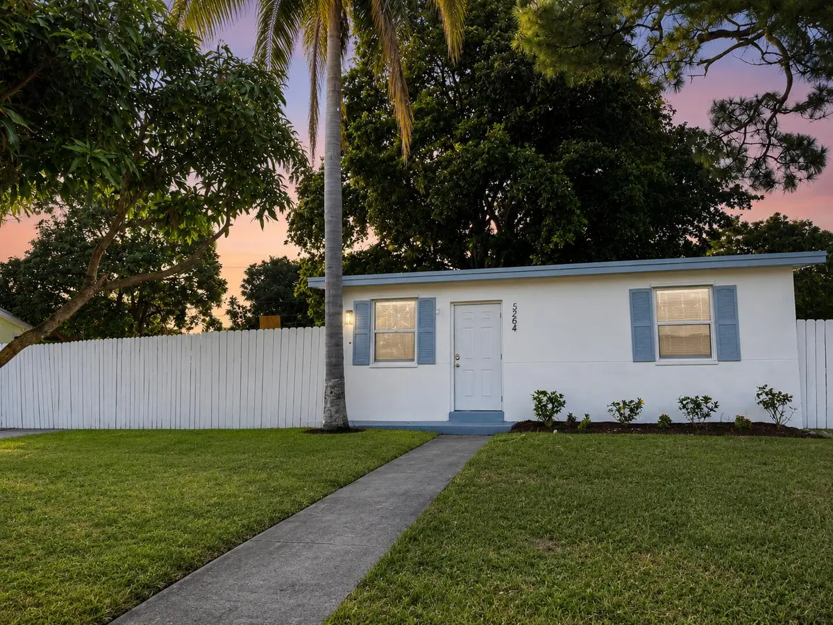 3758B500-E2D4-4AA1-B519-65AD357C447A 2 at 5264 NE 20TH Avenue, Pompano Beach