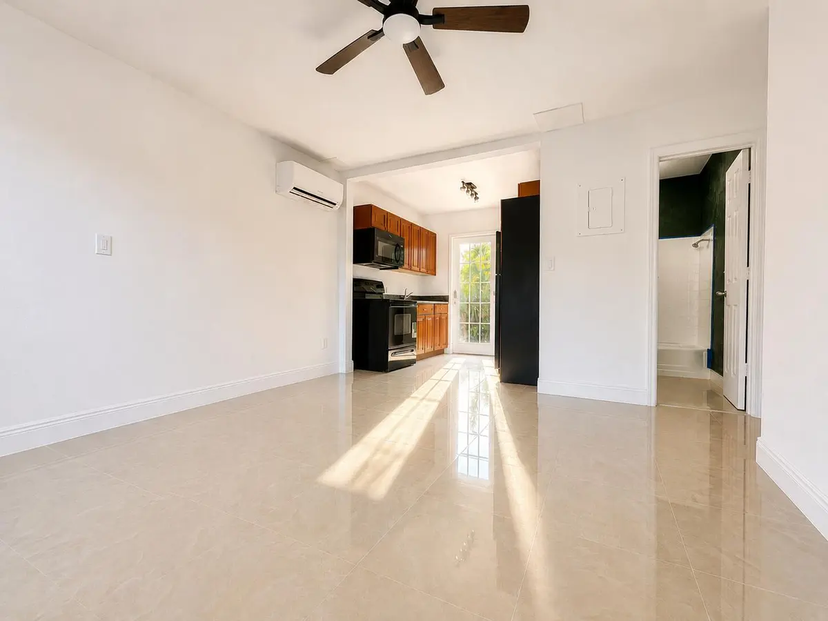218AC0AA-F3E5-4978-AE93-FEB6CFF52060 at 5264 NE 20TH Avenue, Pompano Beach