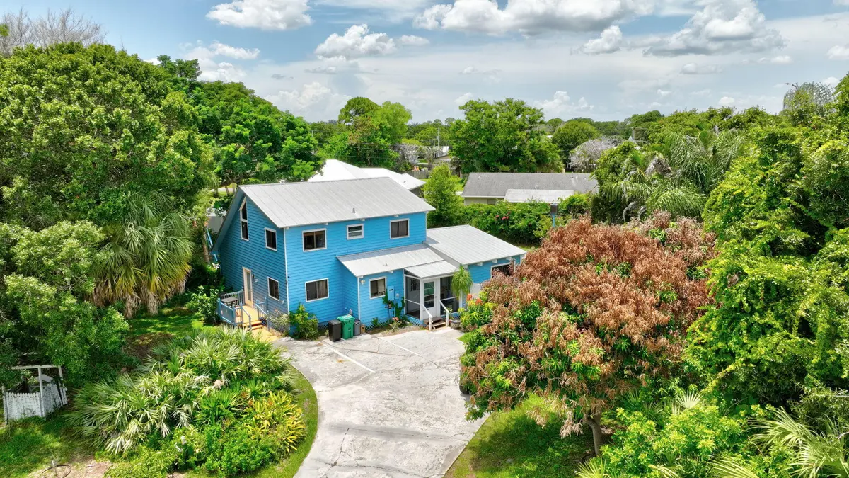 1 - Facade at 5707 SPRUCE Drive, Fort Pierce