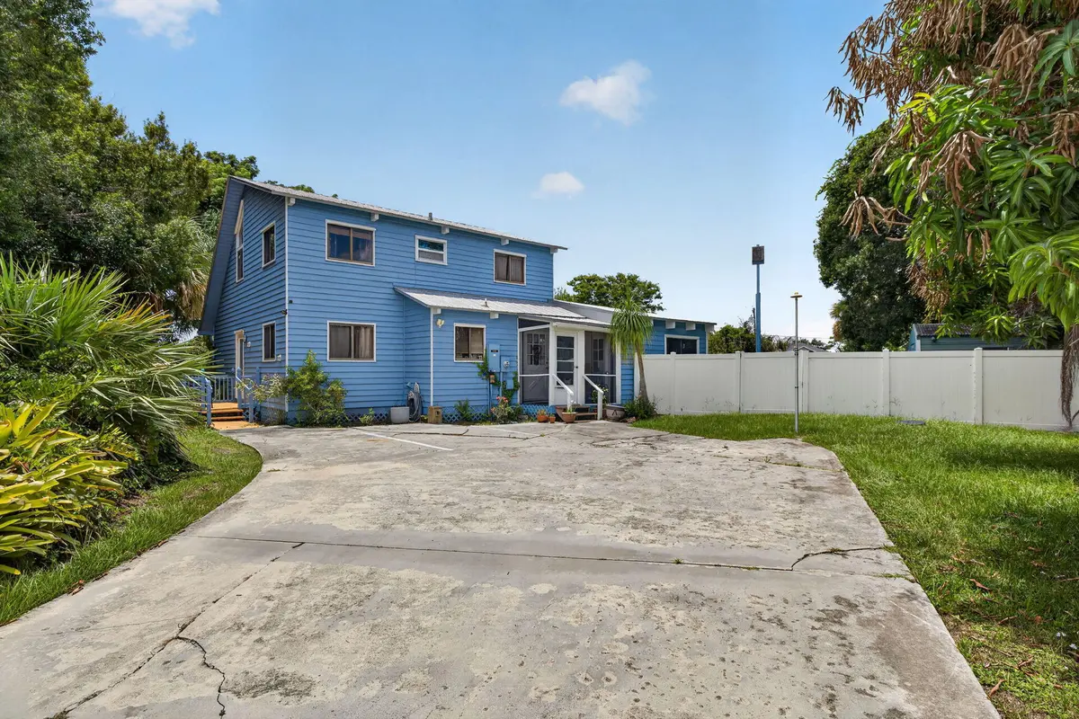3 - Facade at 5707 SPRUCE Drive, Fort Pierce