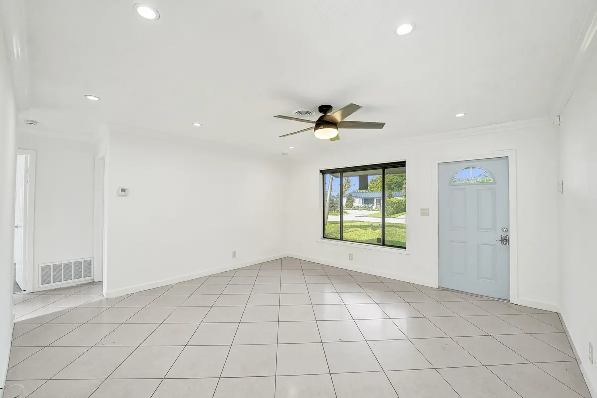 DSC07668 at 4360 NE 13th Avenue, Oakland Park