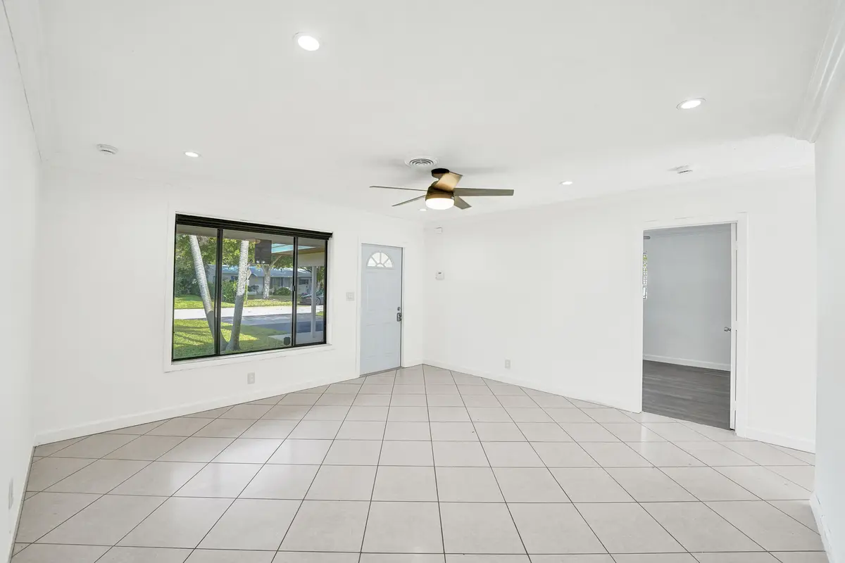 DSC07674 at 4360 NE 13th Avenue, Oakland Park