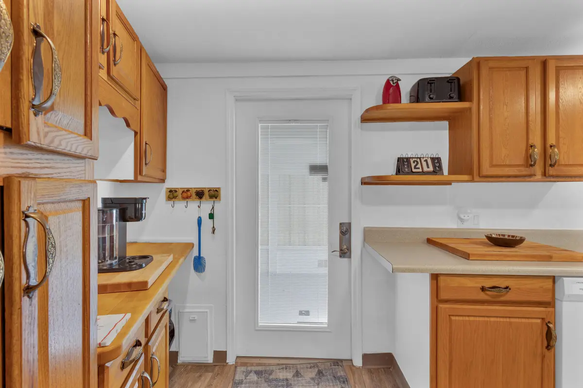 ENTRY WITH COFFEE BAR at 140 NE Pinelake Village Boulevard, Jensen Beach
