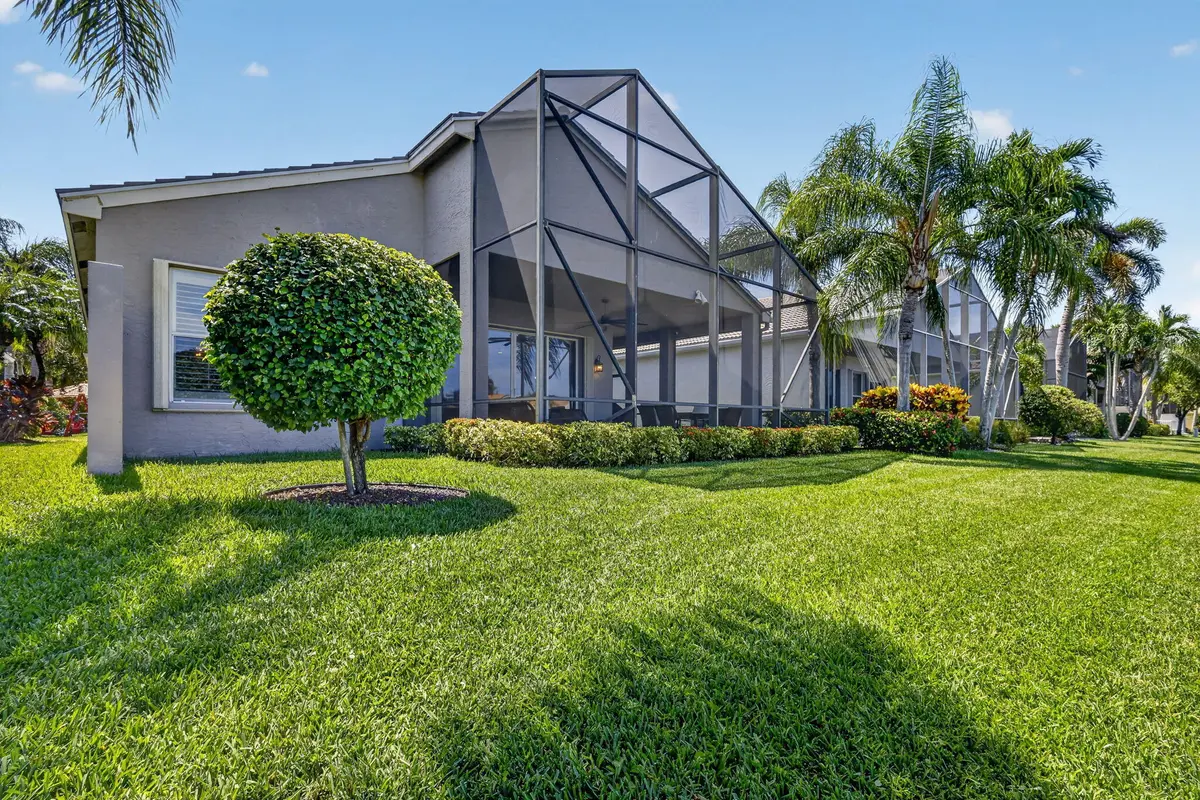 Backyard view at 7760 Lighthouse Point Lane, Lake Worth