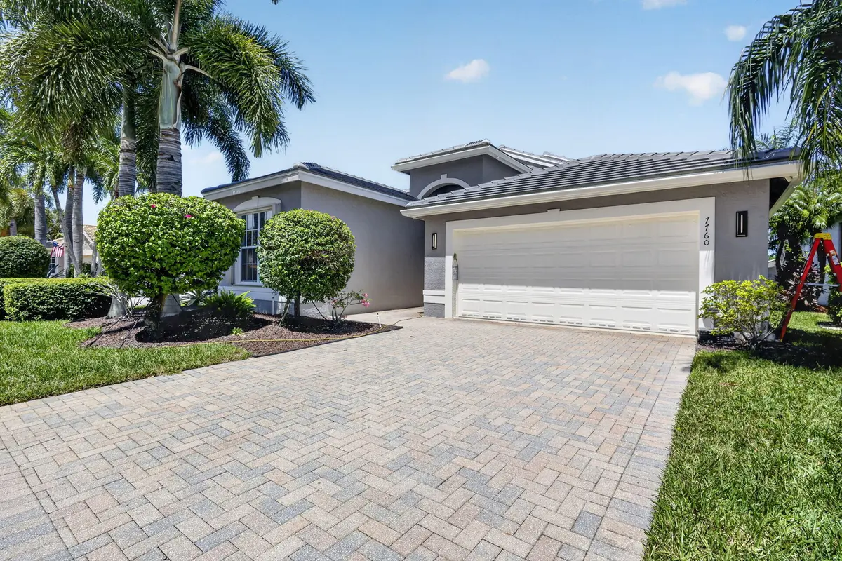 Front view at 7760 Lighthouse Point Lane, Lake Worth