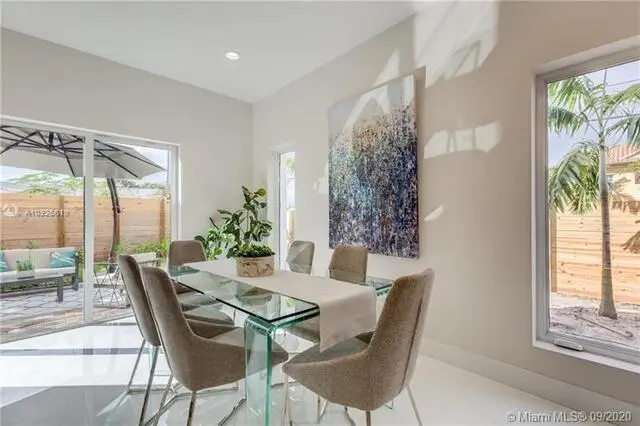 684 NE 43RD Street, Oakland Park, FL – photo 7
