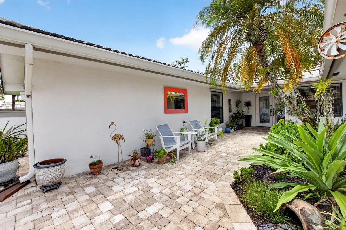 5-web-or-mls-DSC_7977 at 6928 Villas Drive, Boca Raton