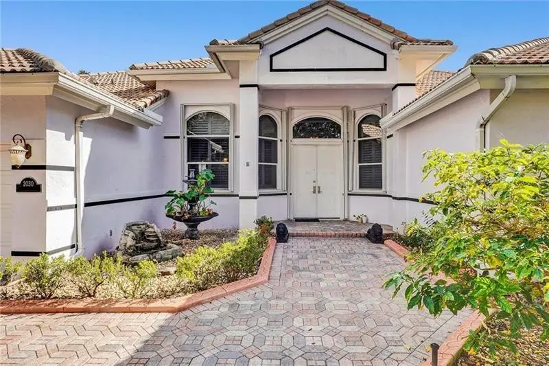 Photo 7 at 2030 SW 62nd Avenue, Plantation