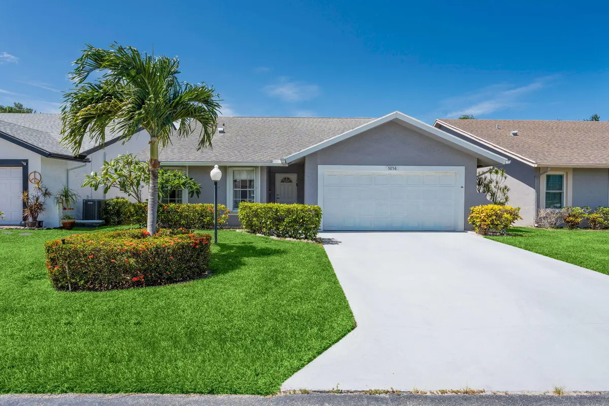 Front View at 5256 Tiffany Anne Circle, West Palm Beach