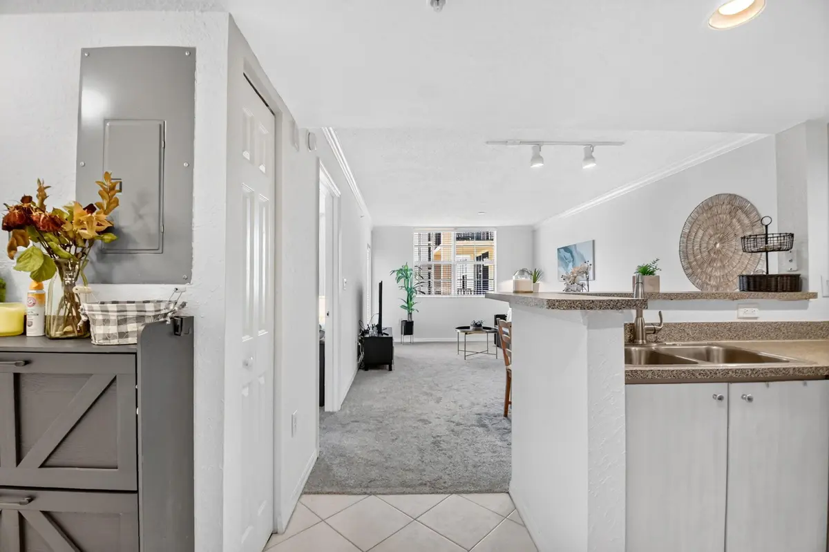 Entrance to unit at 1801 N FLAGLER Drive 727, West Palm Beach