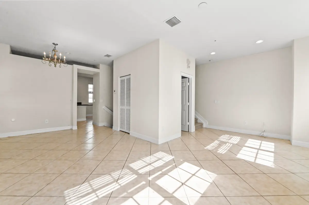 10 Living room 03 at 131 Harbors Way, Boynton Beach