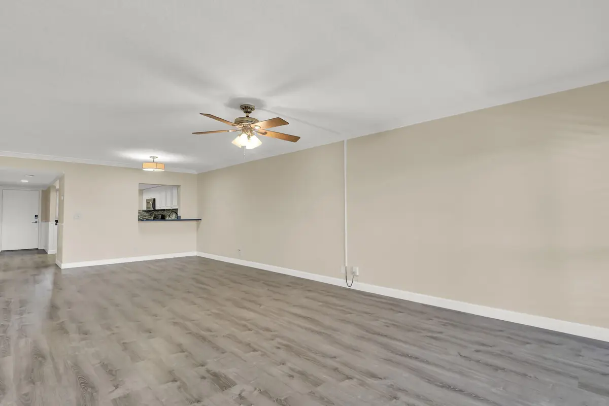 1036 US-1 221, North Palm Beach, FL – photo 7
