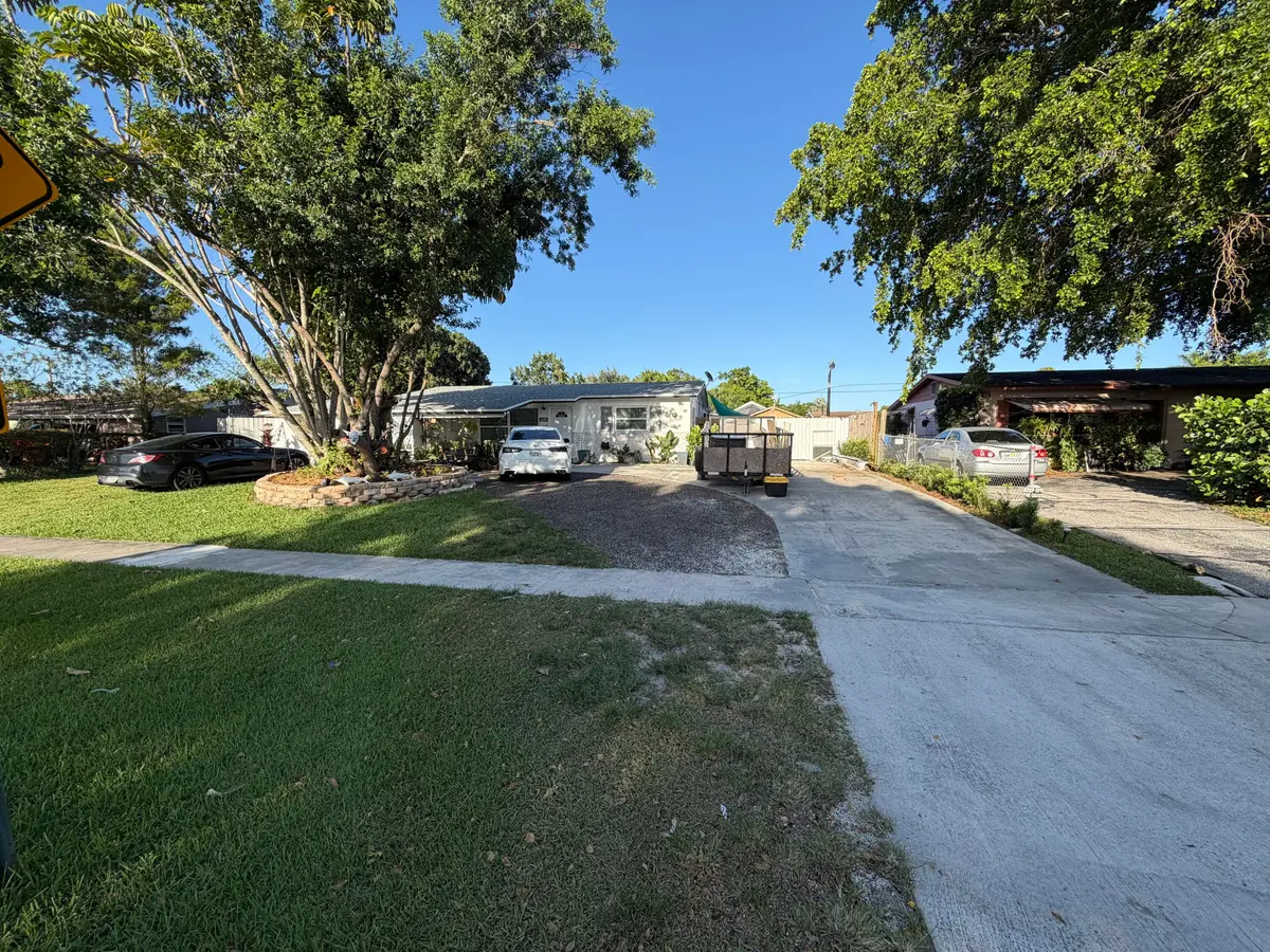 IMG_5485 at 912 MONTEGO Drive, West Palm Beach