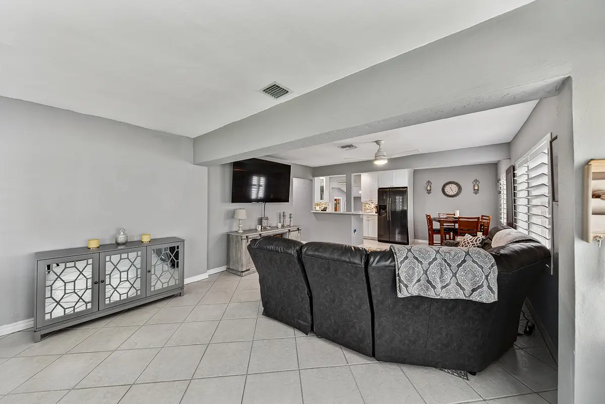 smith-8 at 800 SW 19TH Street, Fort Lauderdale