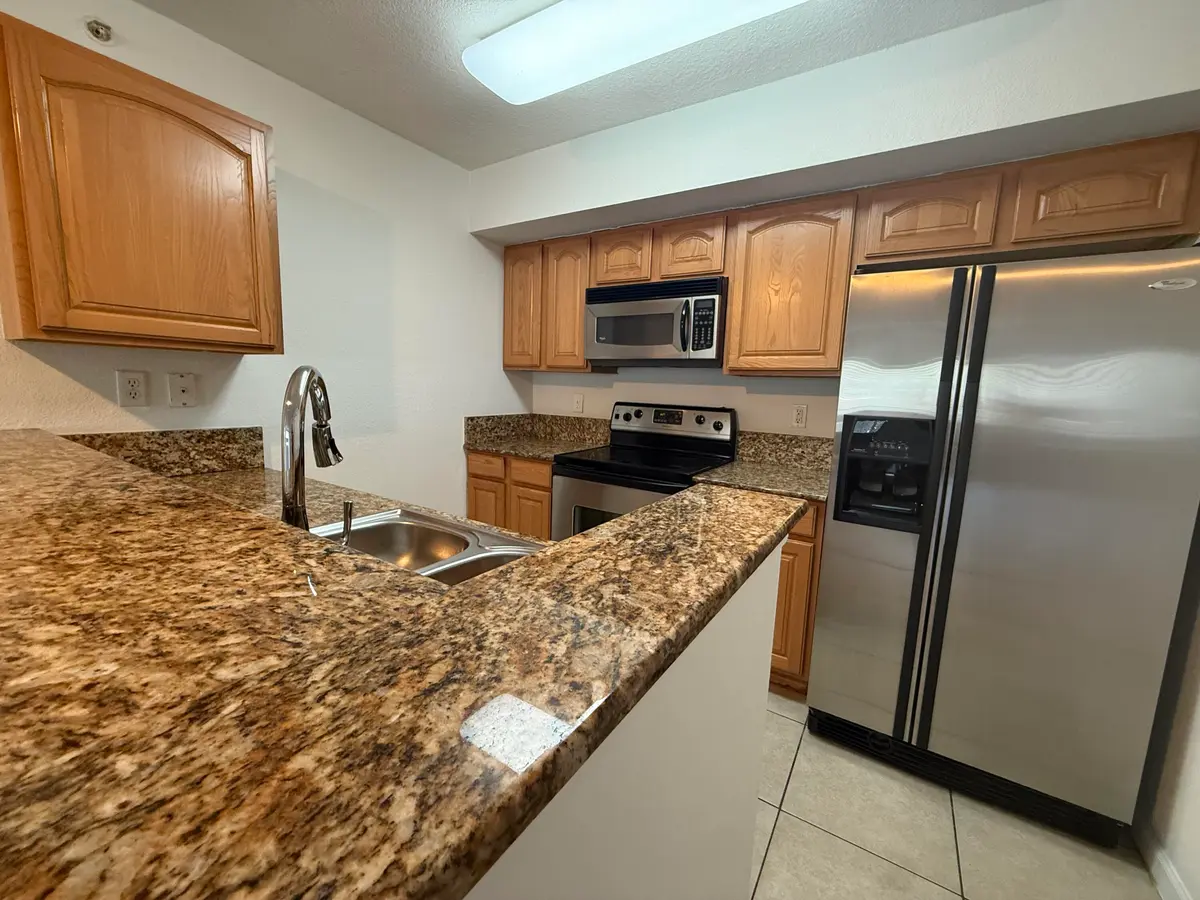 IMG_0801 at 231 SW Palm Drive 107, Port St. Lucie