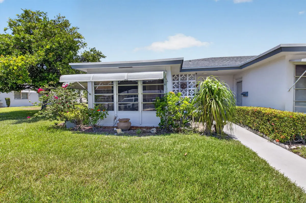 2-web-or-mls-DSC_0456 at 1180 S DRIVE Circle A, Delray Beach