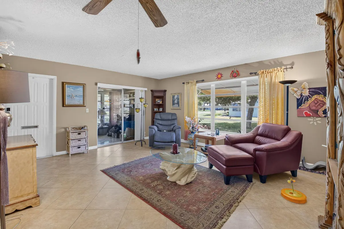 5-web-or-mls-DSC_0472 at 1180 S DRIVE Circle A, Delray Beach