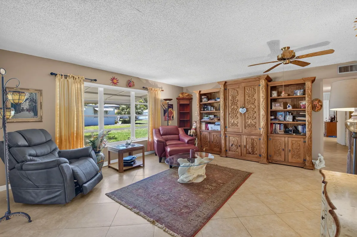 6-web-or-mls-DSC_0477 at 1180 S DRIVE Circle A, Delray Beach