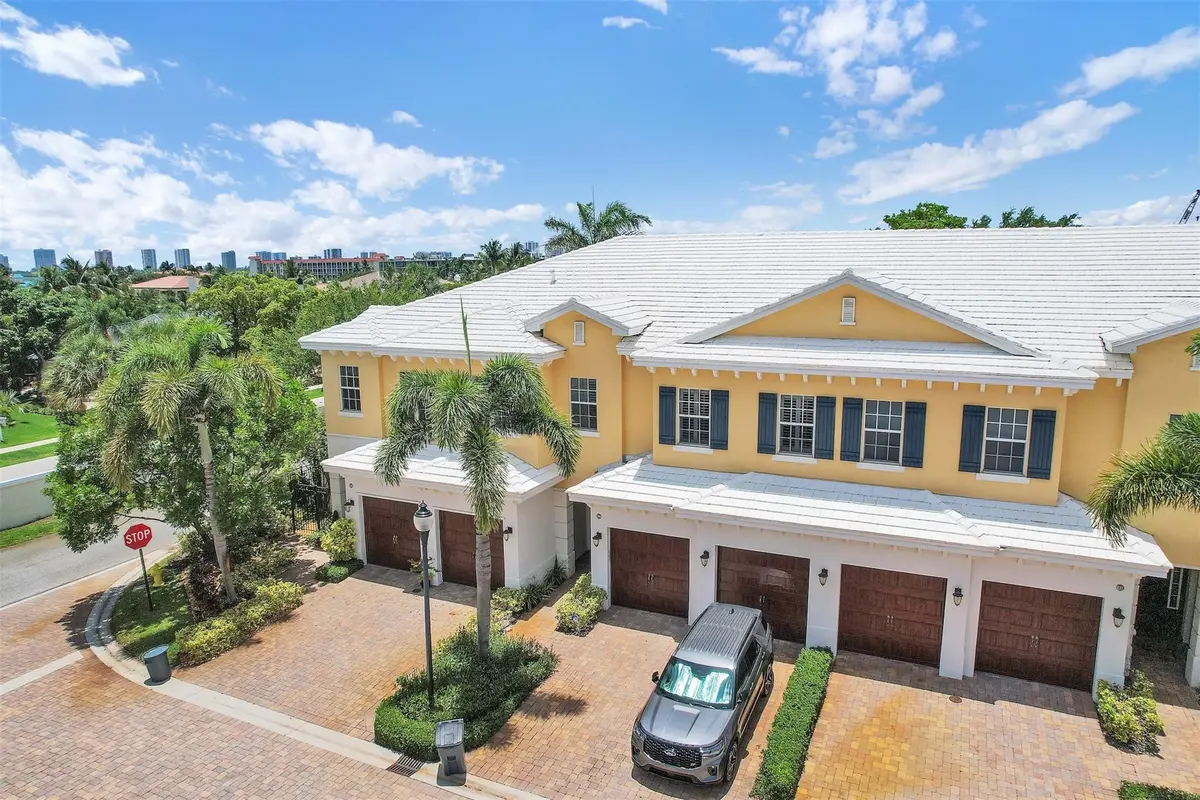 Photo 3 at 206 Mariner Court, North Palm Beach