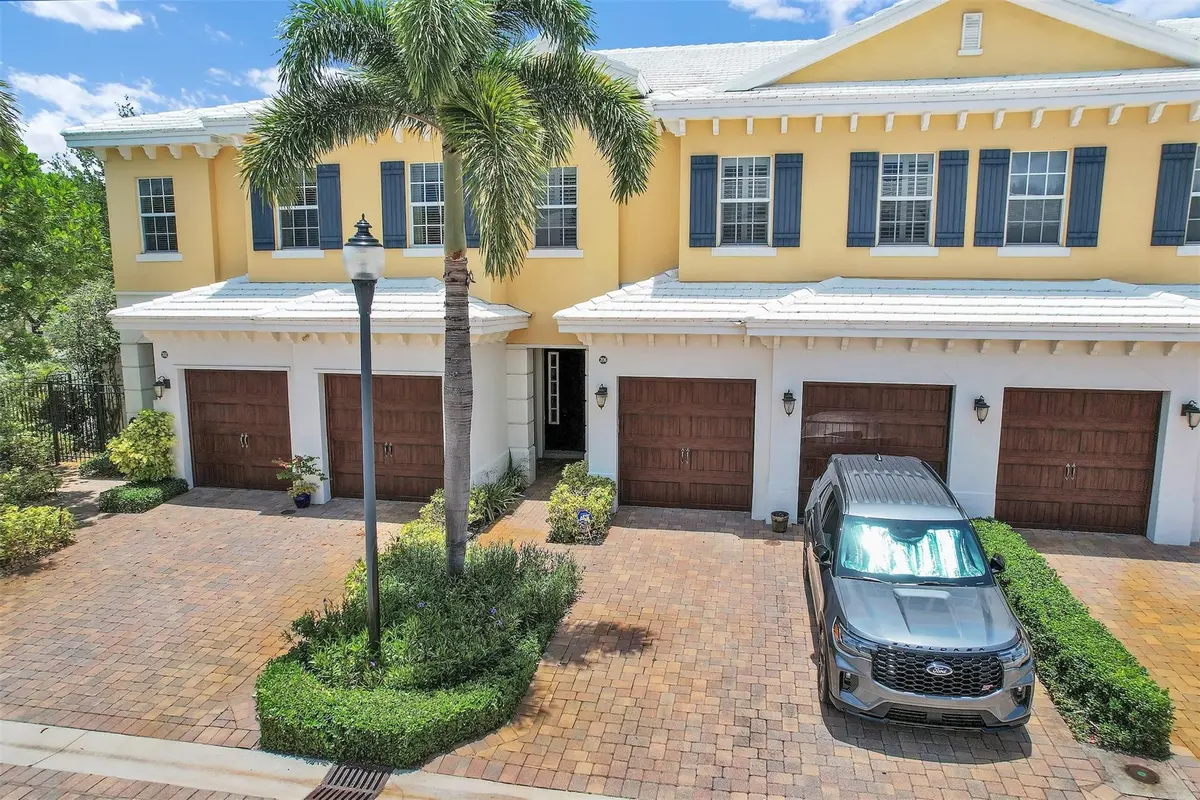 Photo 4 at 206 Mariner Court, North Palm Beach