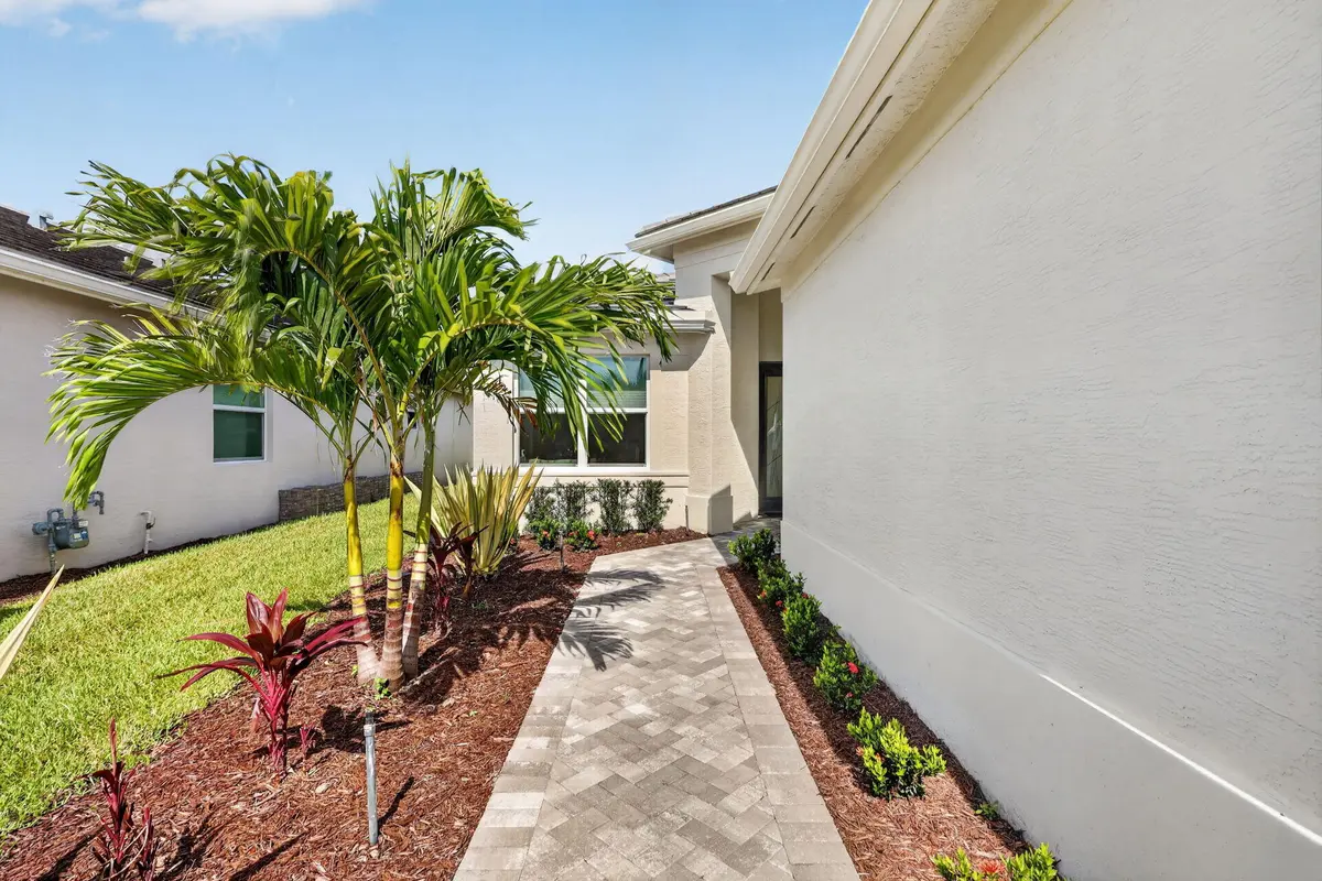 11758 SW CORAL COVE PKWY. at 11758 SW Coral Cove Parkway, Port St. Lucie