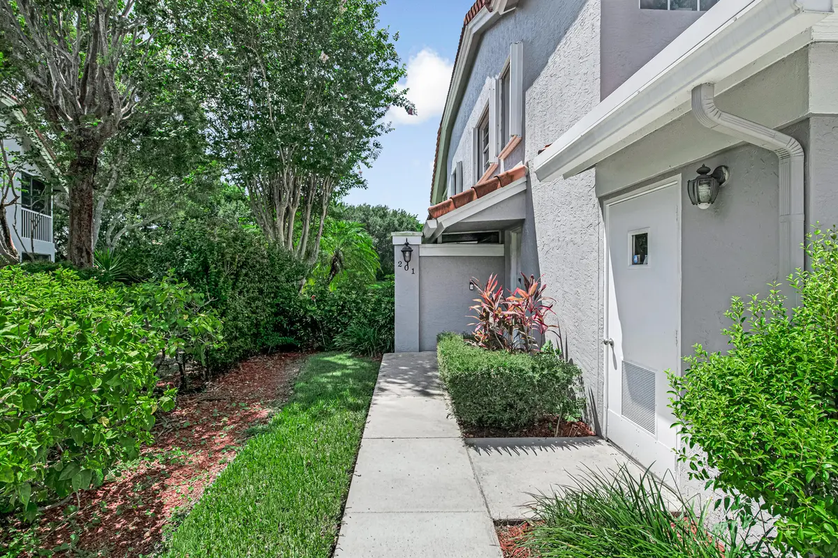 Front Exterior at 7027 Summer Tree Drive 201, Boynton Beach