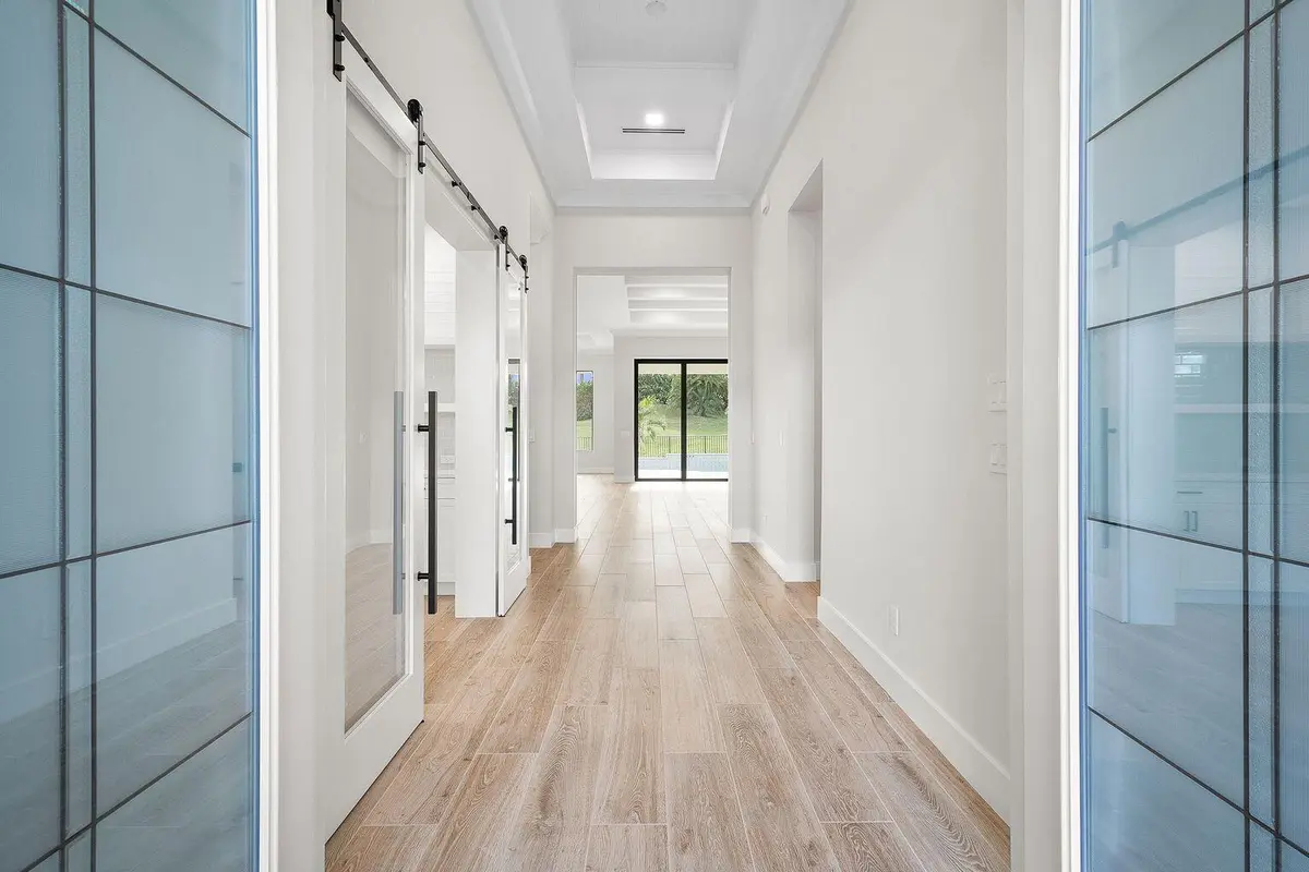 Foyer at 110 SE Via Verona, Port St. Lucie