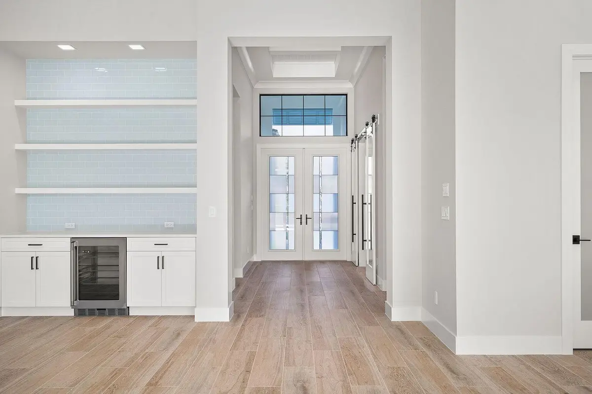Foyer at 110 SE Via Verona, Port St. Lucie
