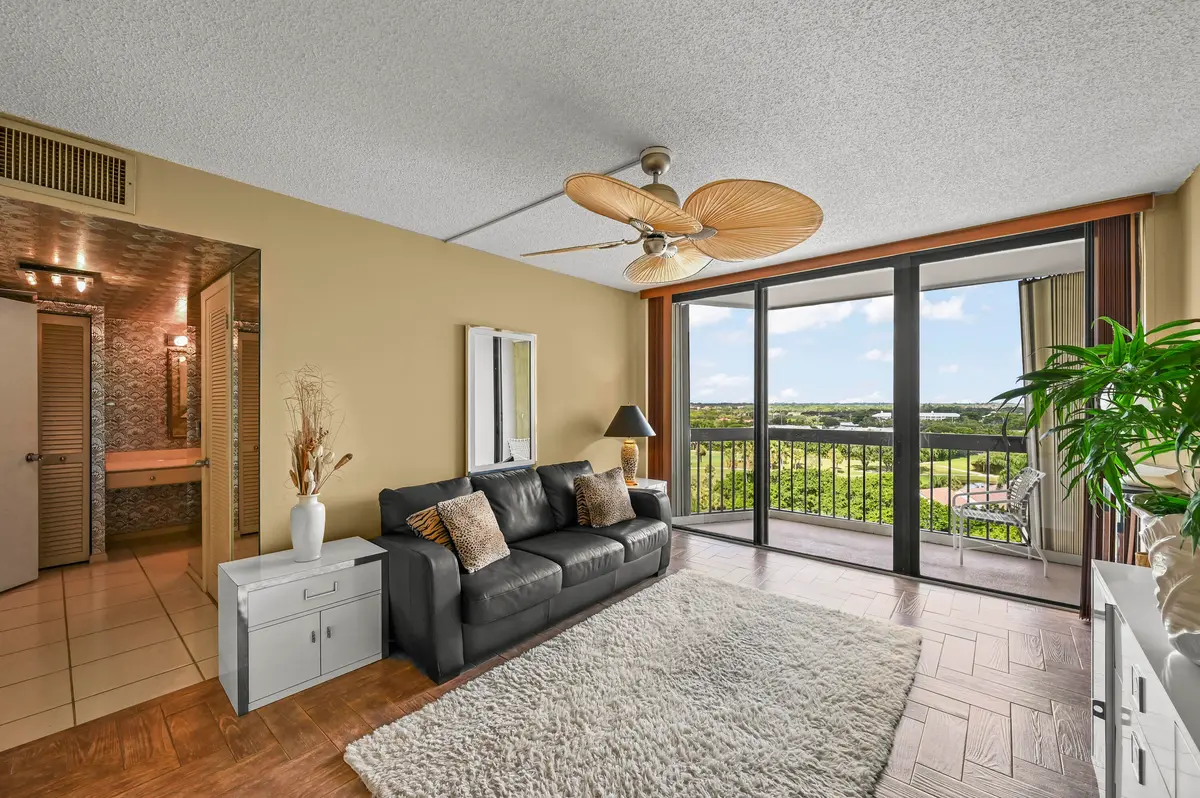 condo6 at 2425 PRESIDENTIAL Way 1006, West Palm Beach
