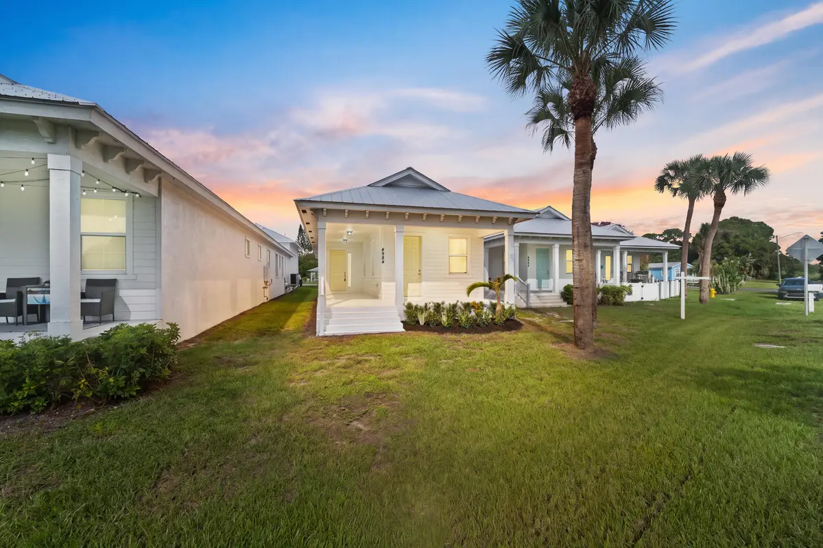 1_100 at 4984 SE Railway Avenue, Stuart