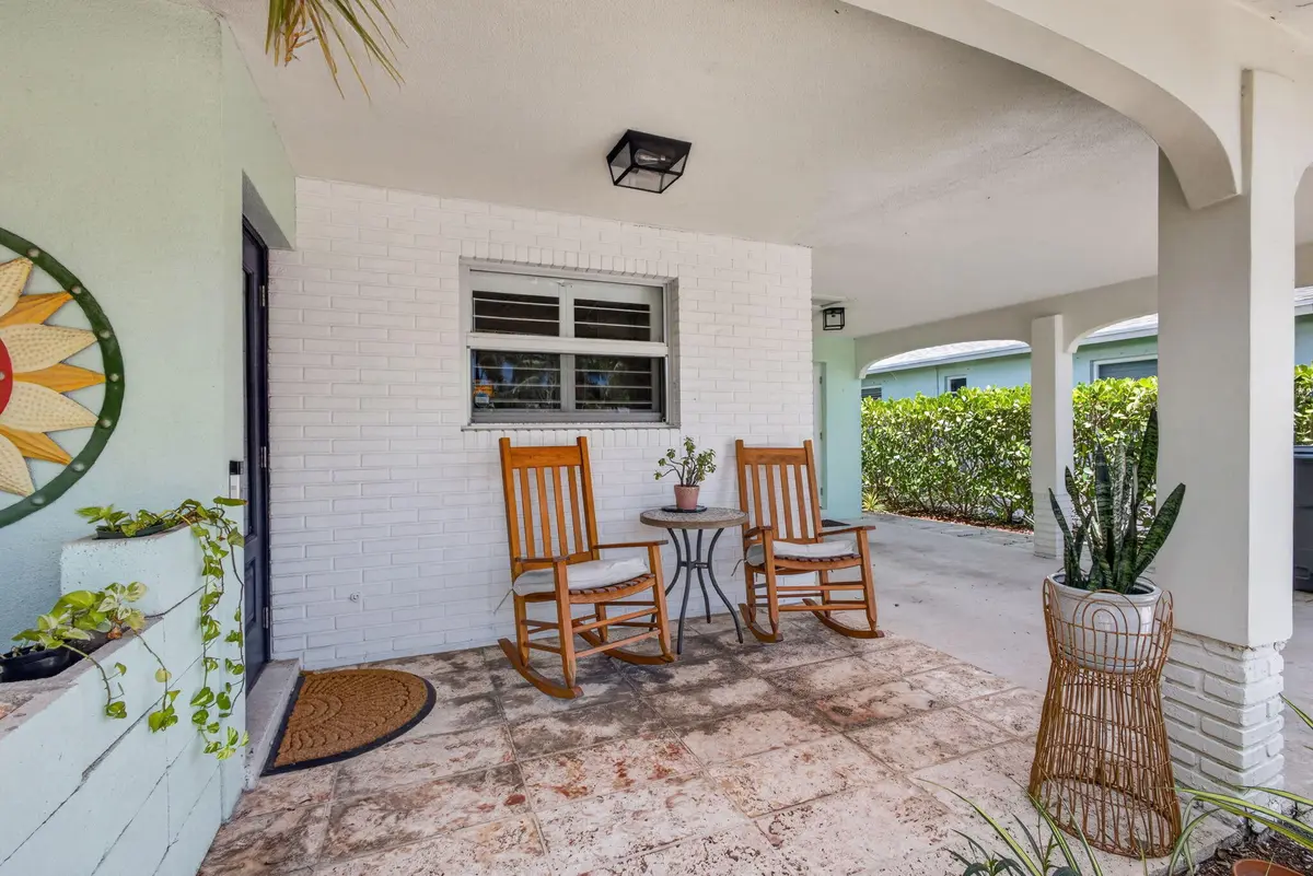10-web-or-mls-5D1A3870 at 213 Fordham Drive, Lake Worth