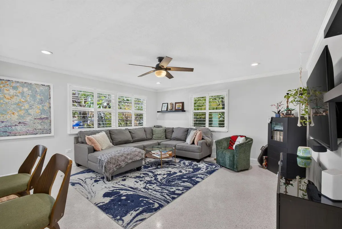 14-web-or-mls-5D1A3945 at 213 Fordham Drive, Lake Worth