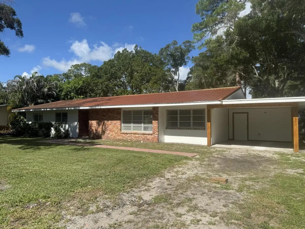 Front of Structure at 1749 26th Avenue, Vero Beach