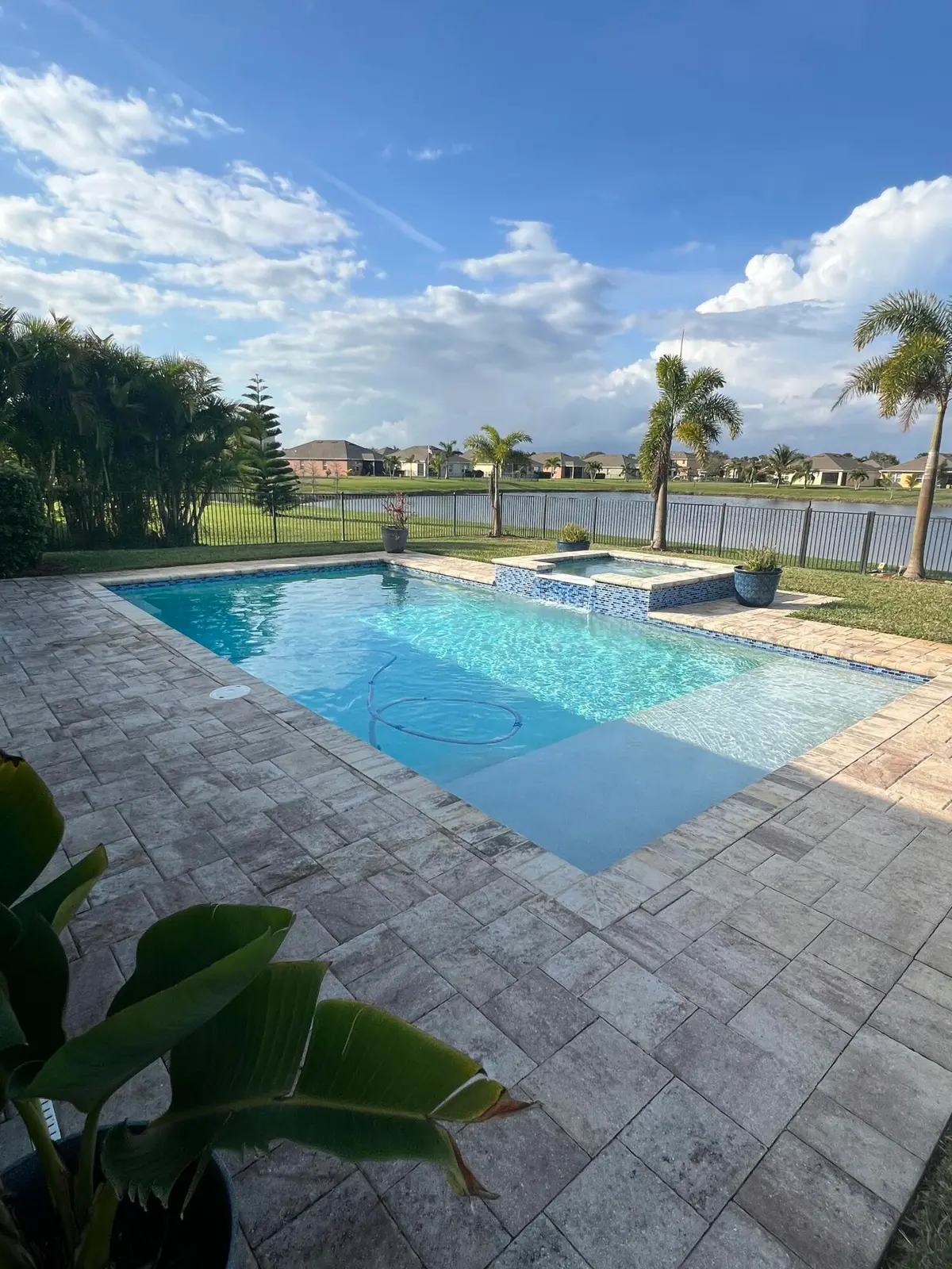 pool and spa at 3280 ROXBURY Place, Vero Beach