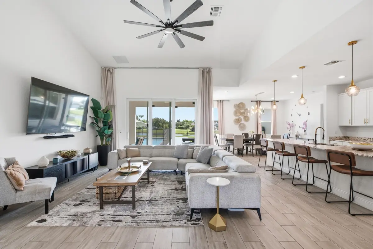 - at 1174 SW Edinburgh Drive, Port St. Lucie