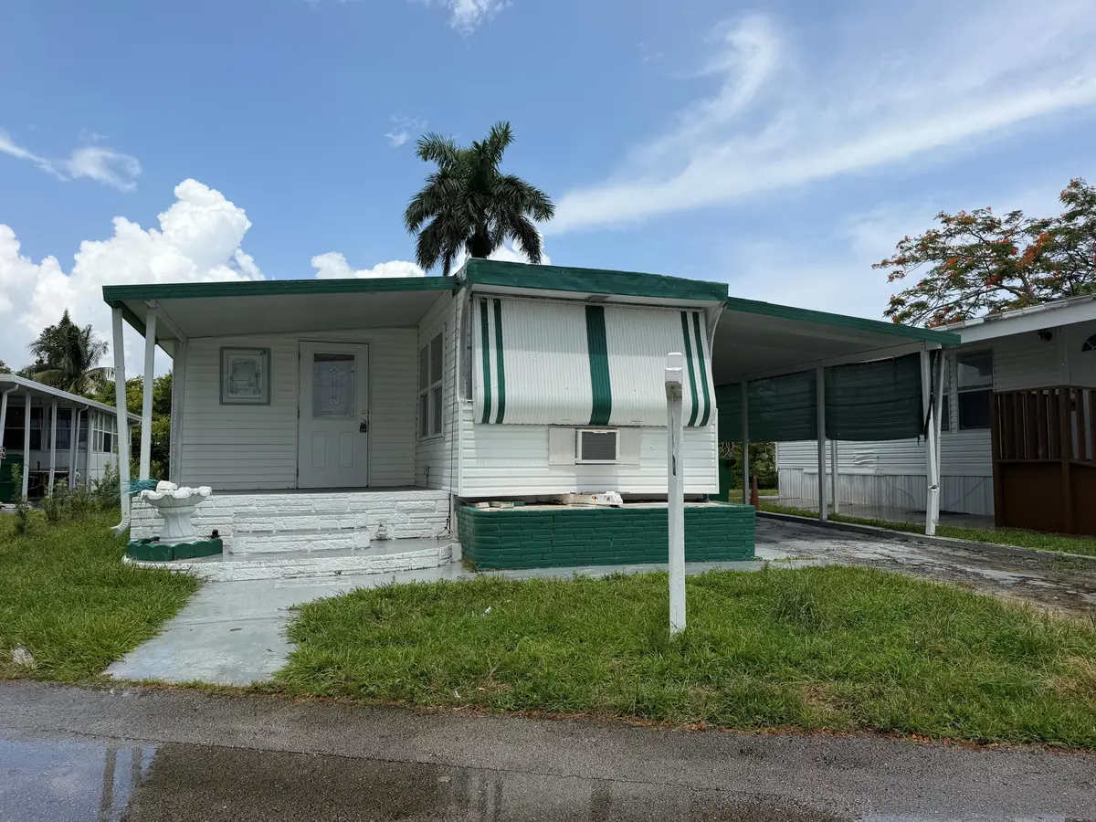 1670 SW 85th Avenue, Davie, FL – photo 1
