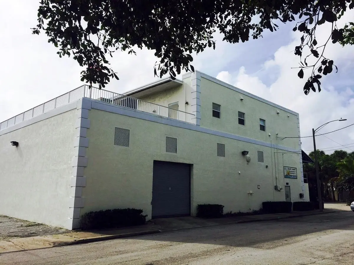 20180716183219845213000000-o at 420 6TH Street, West Palm Beach