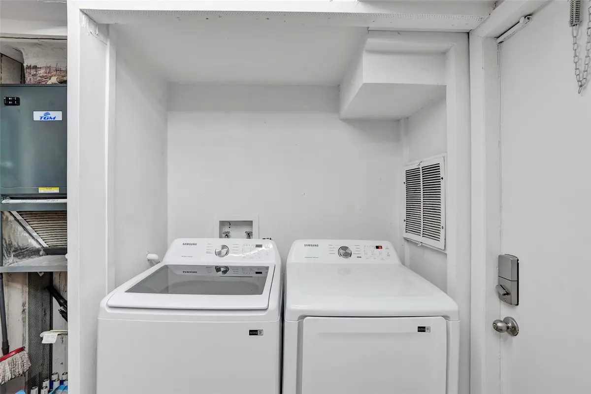 Photo 8 at 4240 NW 21ST Avenue 1, Oakland Park