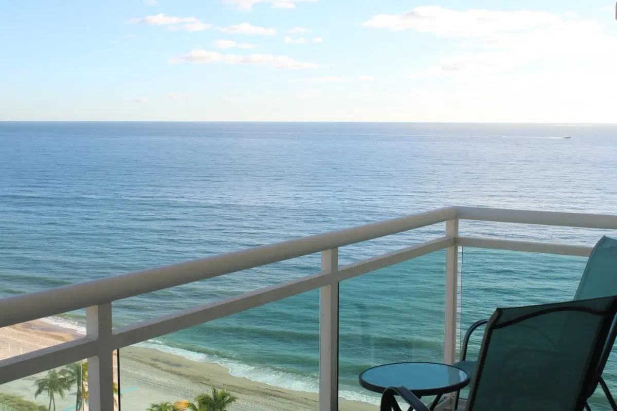 Photo 4 at 3900 Galt Ocean Dr Drive 1014, Fort Lauderdale