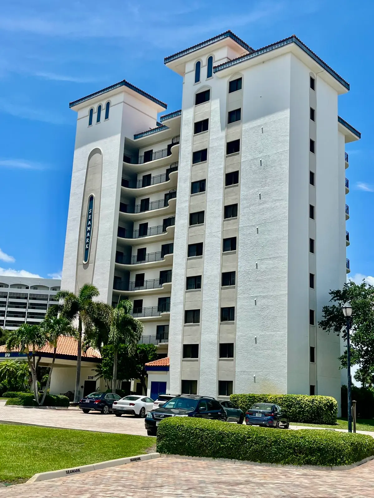 Seamark Bldg at 370 GOLFVIEW Road 302, North Palm Beach
