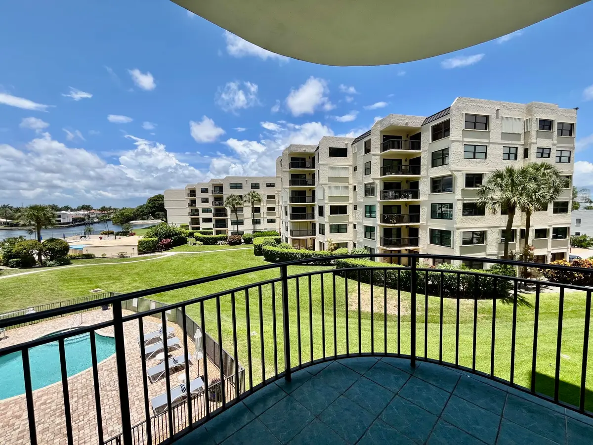 Views at 370 GOLFVIEW Road 302, North Palm Beach