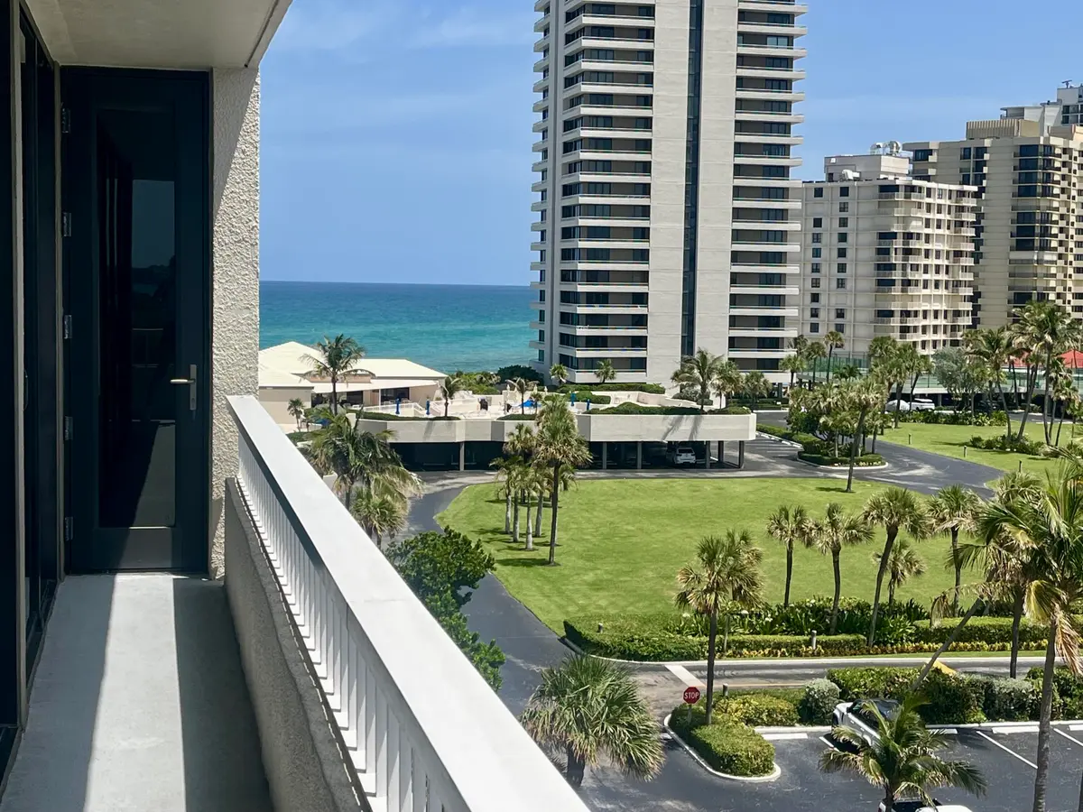 Views at 5550 N OCEAN Drive 6D, Singer Island