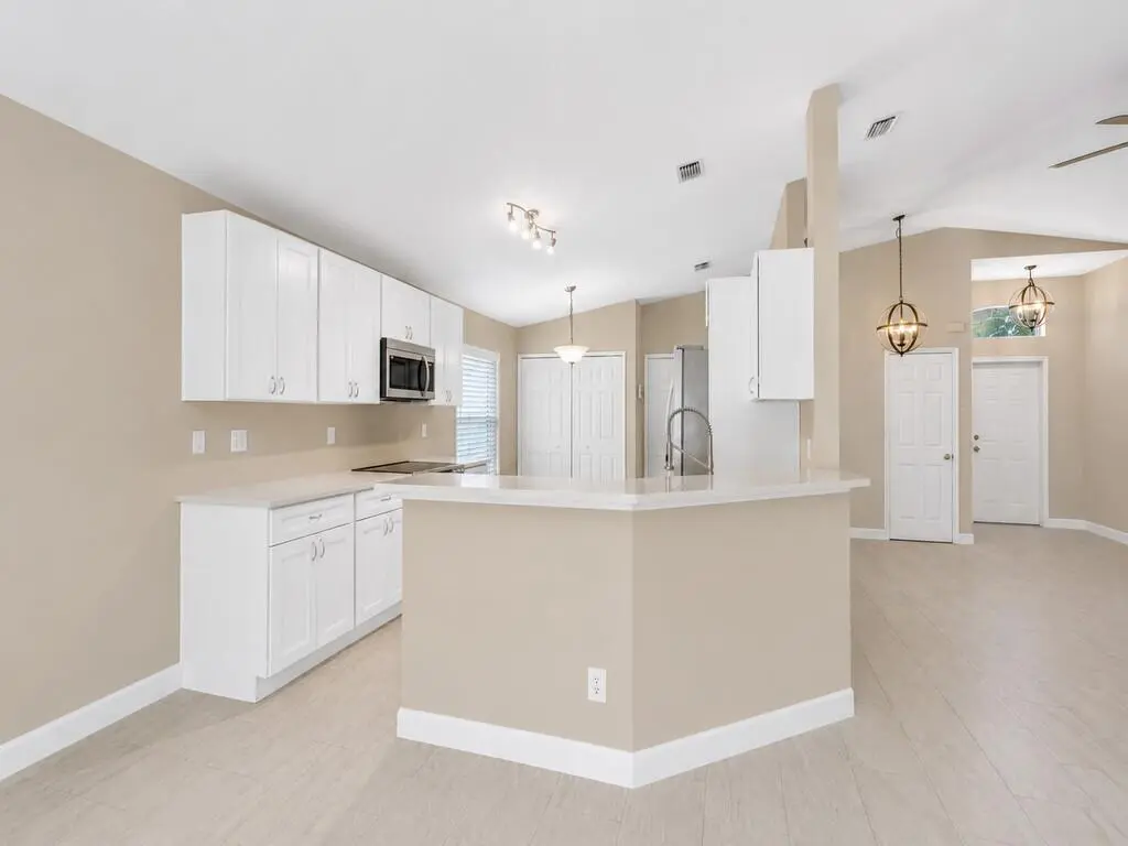 Kitchen at 962 E 13th Square, Vero Beach