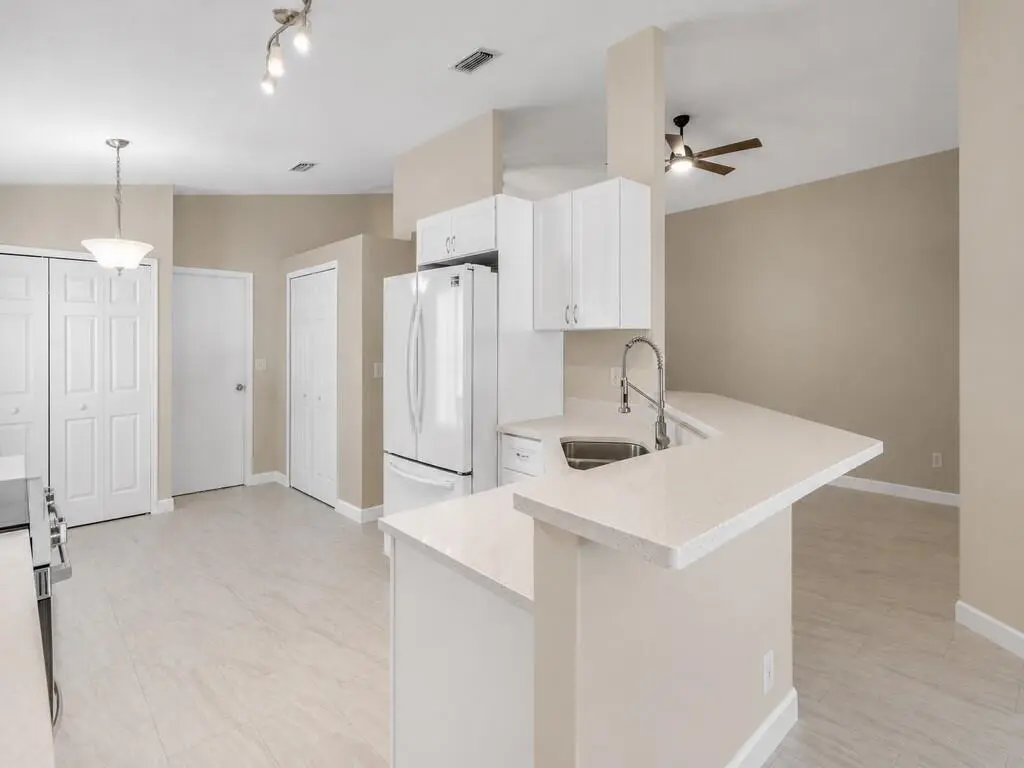 Kitchen at 962 E 13th Square, Vero Beach